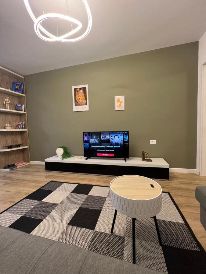 New Bazaar Cane Apartment 3 Τίρανα Εξωτερικό φωτογραφία