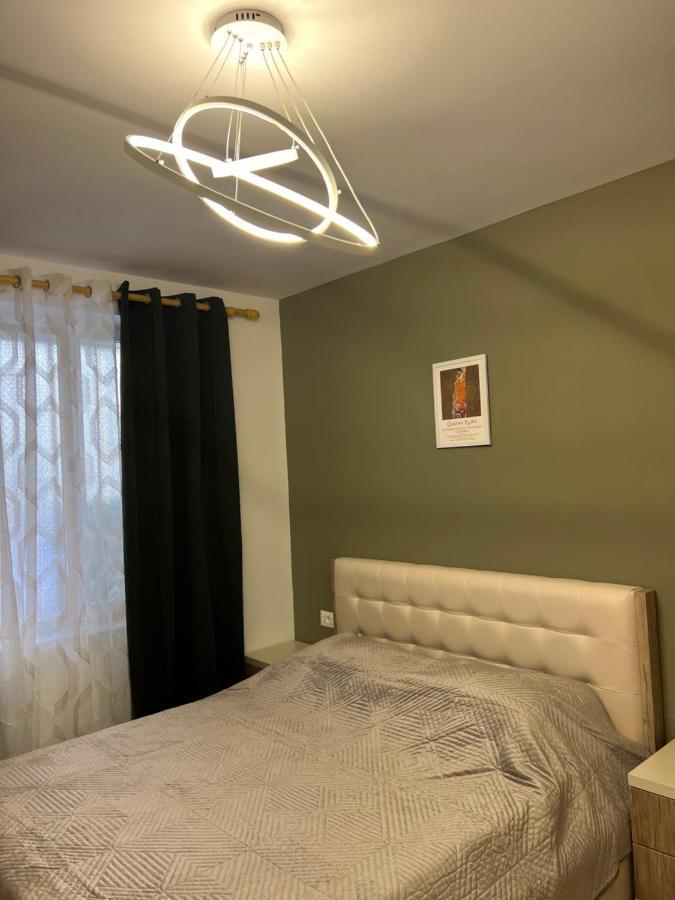 New Bazaar Cane Apartment 3 Τίρανα Εξωτερικό φωτογραφία